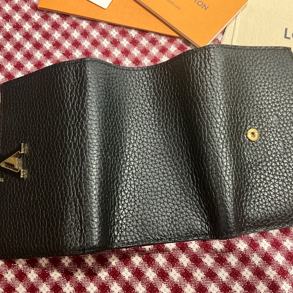 Louis Vuitton Capucines wallet - Picture 4 of 6
